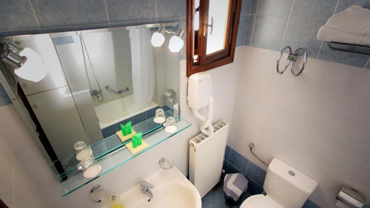 Vateri Hotell Límni Exteriör bild