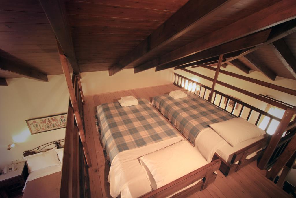 Vateri Hotell Límni Exteriör bild
