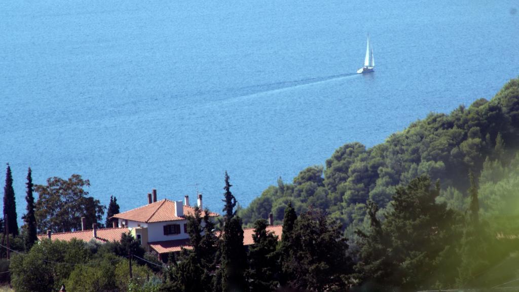 Vateri Hotell Límni Exteriör bild